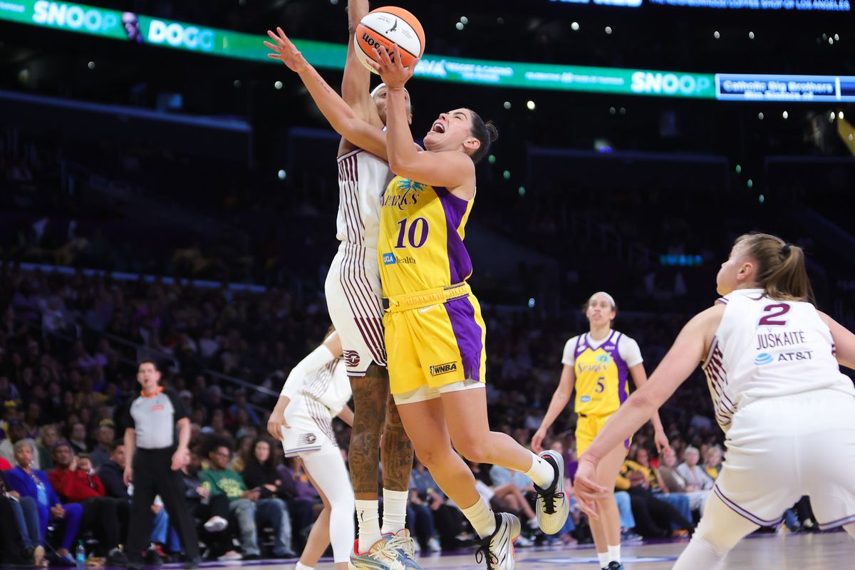 Los Angeles Sparks guard Kelsey Plum (10) attempts a lay up during a WNBA game against the Toronto Tempo on May 17, 2026 in Los Angeles, CA. Los Angeles Sparks guard Kelsey Plum (10) attempts a lay up during a WNBA game against the Toronto Tempo on May 17, 2026 in Los Angeles, CA.